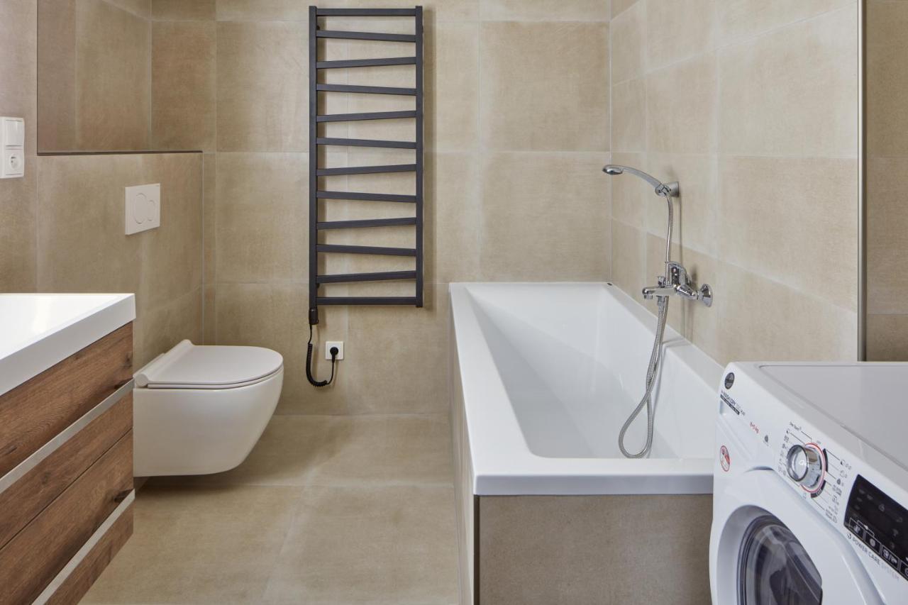 Days - Modern W Easy Access Apartmán