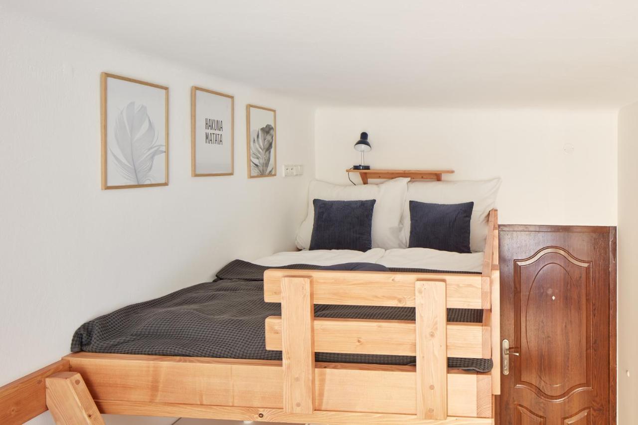 Apartment Days - Modern W Easy Access Prag